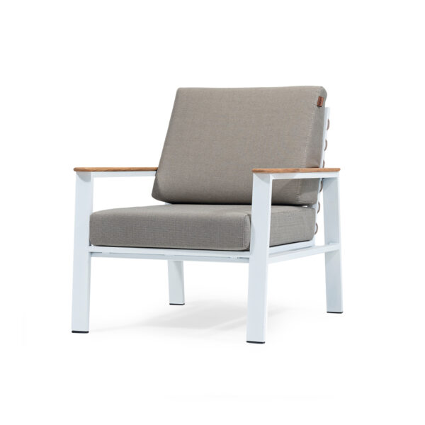 August Outdoor Lounge Chair
