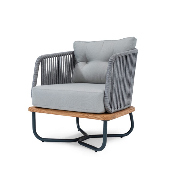 Mythra Outdoor Lounge Chair